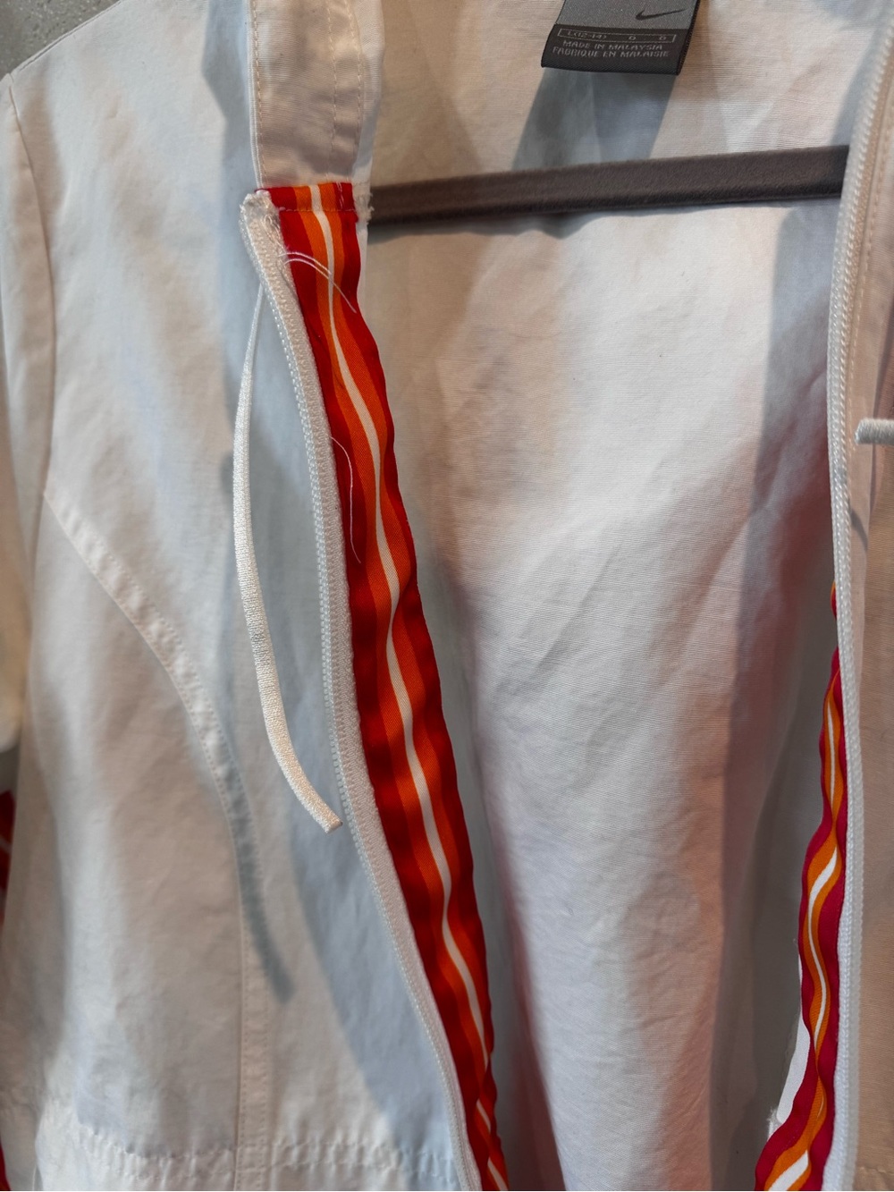 Nike White Hooded Windbreaker Jacket with Orange & Pink Stripes. Gorpcore - Picture 4 of 13